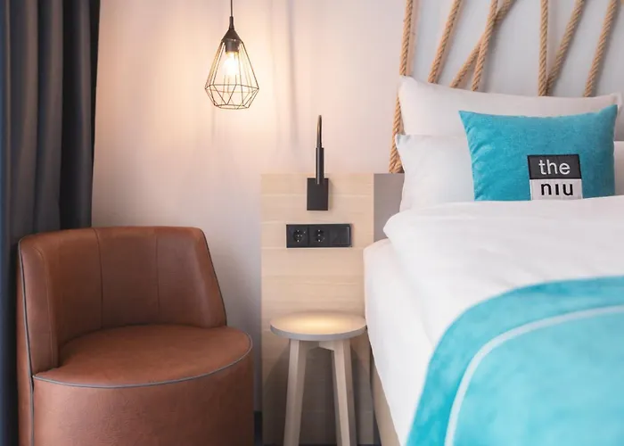 - The Niu, Yen By Ihg Hotel 3*