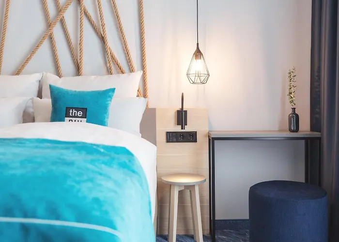 - The Niu, Yen By Ihg Hotel 3*