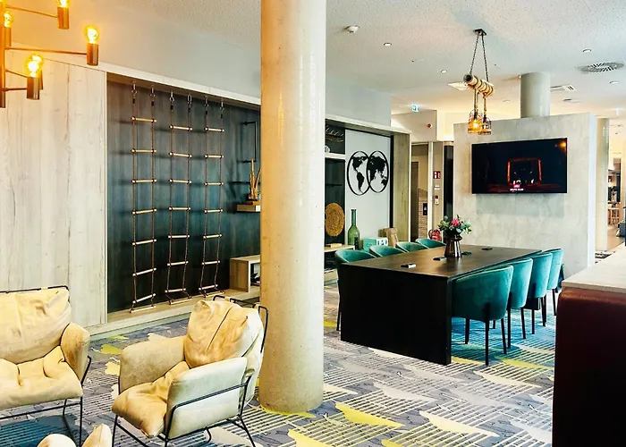 - The Niu, Yen By Ihg Hotel 3*