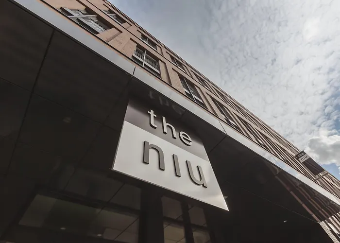 - The Niu, Yen By Ihg 3*