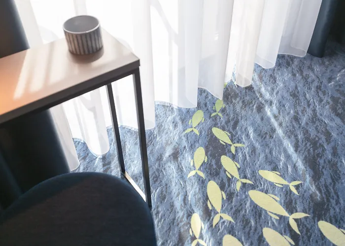- The Niu, Yen By Ihg Hotel Hamburg